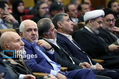 ظریف: دنیای امروز، دنیای ائتلاف‌های موضوعی است/ ضرورت رها شدن از زندان گذشته