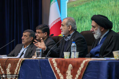 پزشکیان: وقتی مردم در فشارند، توجیه‌تراشی‌ پذیرفتنی نیست/ اصلاح از خود مدیران باید آغاز شود، نه مقصرسازی بیرونی/ منابع کم نیست اما مصرف نادرست است/ کشور به دقت در تصمیم‌گیری و اصلاح شیوه‌ها نیاز دارد