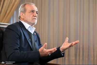  ببینید/ پزشکیان: اگر مشکل معیشت مردم را حل نکنیم، جای ما در جهنم است!