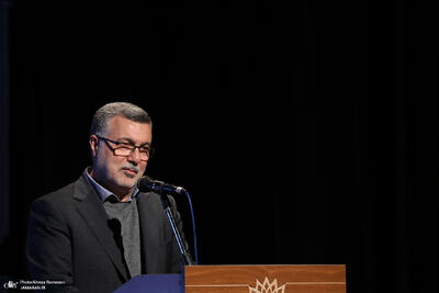  وزیر بهداشت: حذف ارز ترجیحی دارو در دستور کار دولت نیست/ روند تعیین تعرفه‌های پزشکی هنوز طی نشده است