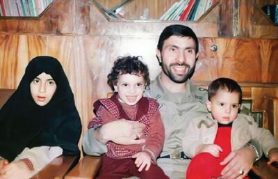 پدرم حتی از جبهه با مدرسه فرزندانش در ارتباط بود