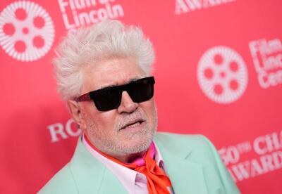 پدرو آلمودووار فیلم کیارستمی را به عنوان یکی از ۱۰ فیلم قرن انتخاب کرد