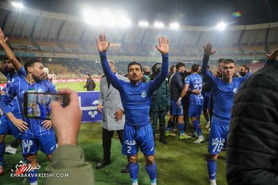 سرباز استقلال: قهرمانان بلند می‌شوند +عکس