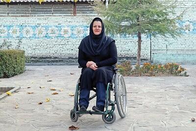 نیره عاکف دیپلم افتخار نشان مشهدالرضا گرفت