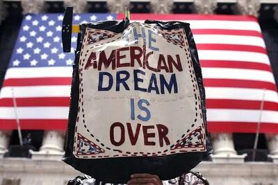 گزارش عجیب درباره جایگاه آمریکا در جهان