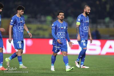 شانس به رامین رضاییان در استقلال رو کرد/ صالح بازی با تراکتور را از دست داد - پارس فوتبال