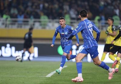 تساوی سپاهان و استقلال در نیمه‌ای جذاب و تماشایی - پارس فوتبال