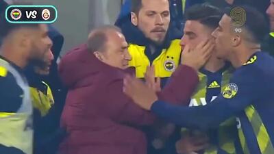 ویدئو: وقتی تب دربی به آشوب تبدیل می‌شود - پارس فوتبال