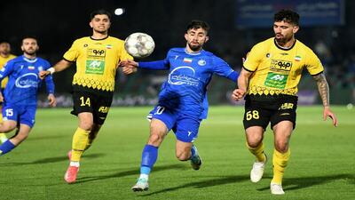 استقلال ۲ - ۱ سپاهان/ صعود آبی‌پوشان به رده سوم جدول - پارس فوتبال