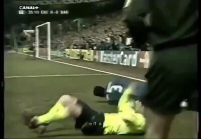 ویدئو نوستالوژی: خطای جنجالی دل‌هورنو روی مسی ۱۸ ساله - پارس فوتبال