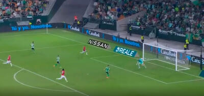 ویدیو| توپ‌هایی که گل شدن‌شان قطعی بود/ ۲۰ مهار باورنکردنی از دروازه‌بان‌های لالیگایی در سال ۲۰۲۵ - پارس فوتبال