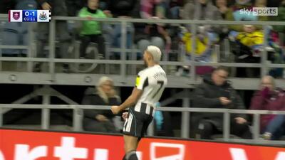 ویدئو: لمس اول، گل اول؛ تعویض طلایی کار را درآورد! - پارس فوتبال