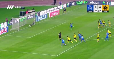 ویدیو: گل اول استقلال به سپاهان توسط آسانی - پارس فوتبال