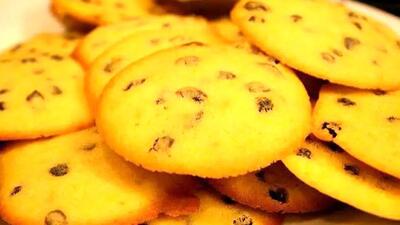  شیرینی کشمشی فوری؛ آماده در ۱۰ دقیقه + فیلم