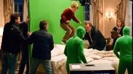  بعد از ۳۵ سال؛ پشت صحنه جذاب و خاطره‌انگیز فیلم «تنها در خانه» + فیلم