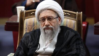 آملی لاریجانی: عده‌ای تحلیل می‌دهند که ما به بن‌بست رسیده‌ایم، فساد همه‌جا را گرفته و کشور در آستانه فروپاشی است؛ این سخنان خلاف واقع است