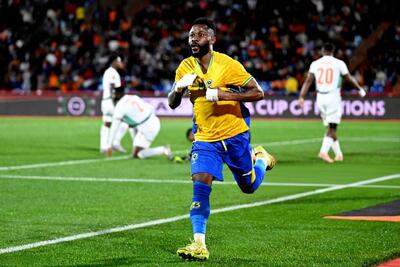 گابن ۲-۳ ساحل عاج؛ صعود شاعرانه فیل‌ها به عنوان صدرنشین