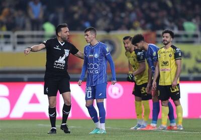 نیمه اول تقابل سپاهان و استقلال برنده نداشت - تسنیم