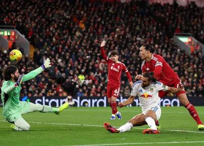 فرار لیورپول از فاجعه به لطف پرچم کمک‌داور