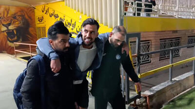 خروج رضاوند با مصدومیت شدید