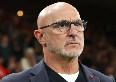 تمجید رقیب بزرگ: مسی و رونالدو نباید خداحافظی کنند!