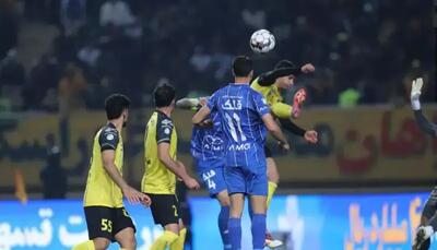 نجات دروازه سیدحسین در ارتفاع ۲ متری!