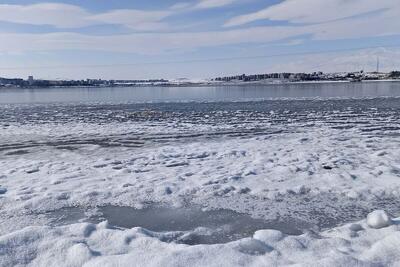  تصاویری تازه از دریاچه یخ‌زده سد زاینده‌رود