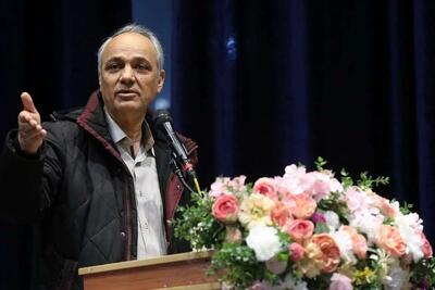 تحلیل زیدآبادی از اظهارات ترامپ: این نوع تهدید باعث احتیاط برخی معترضان و تشجیع برخی دیگر می شود