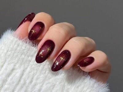  ۲۳ ایده برای ناخن تیره برای یک مانیکور زمستانی جذاب