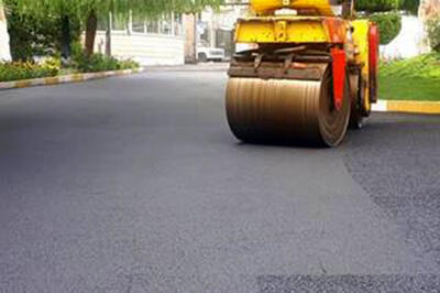 هماهنگی مثال‌زدنی؛ یکی آسفالت می‌کند، یکی حفاری!