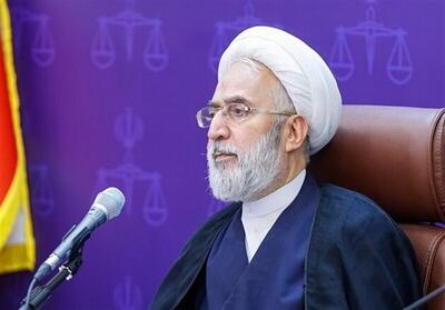 دادستان کل کشور: با افرادی که امنیت روانی و فیزیکی جامعه را هدف قرار می‌دهند، هیچ‌گونه مسامحه‌ای نمی کنیم / دادستان‌های سراسر کشور مکلف‌اند با همکاری ضابطان قضایی، اجازه ندهند دشمنان خارجی و عوامل داخلی آنان، به امنیت و ثبات کشور خدشه‌ای وارد کنند