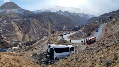 جزئیات حادثه واژگونی اتوبوس در جاده هراز از زبان پلیس راه