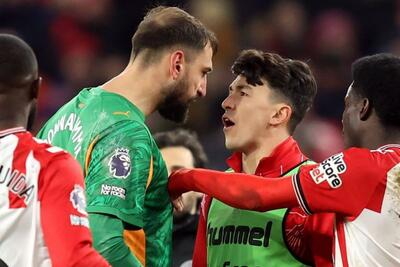 درگیری ستاره خشمگین منچستر سیتی با بازیکن ساندرلند پس از یک بازی پر تنش