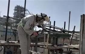 نامه کارگران تعدیلی ارغوان گستر خطاب به استاندار ایلام: بلاتکلیف و شرمنده خانوادهایمان هستیم