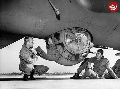  آویزان زیر بمب‌افکن؛ خطرناک‌ترین شغل جنگ جهانی دوم