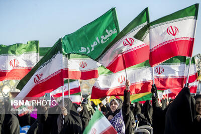  فرجی‌راد: پاسخ تهدیدات ترامپ و نتانیاهو، نزدیکی هرچه بیشتر به مردم است