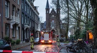 شب ناآرام سال نو در هلند؛ از تلفات آتش‌بازی تا آتش‌سوزی کلیسا