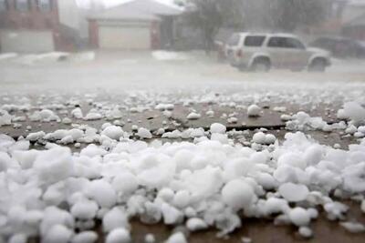 ببینید | بارش تگرگ‌های بزرگ در شهر موصل عراق