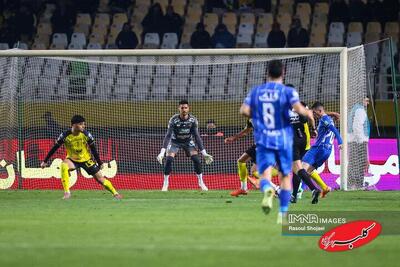 نگاهی به نیم فصل لیگ ۲۵؛ آبی‌ها گران‌ترین، پرسپولیس و سپاهان دفاعی‌ترین - کلبه سرگرمی