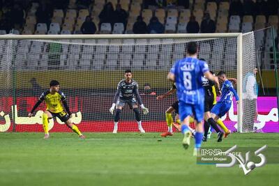 نگاهی به نیم فصل لیگ ۲۵؛ آبی‌ها گران‌ترین، پرسپولیس و سپاهان دفاعی‌ترین - مجله اینترنتی کولاک