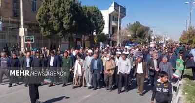  راهپیمایی مردم کوار در انزجار از اغتشاشگران و آشوبگران