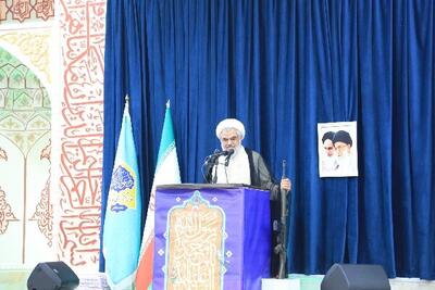  امام جمعه بندرعباس: دشمن با جنگ نرم به دنبال تحریک افکار عمومی است