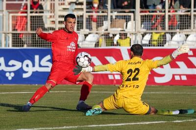 ترکیب منتخب نیم‌فصل لیگ برتر فوتبال؛ سهم برابر سپاهان ، پرسپولیس ، تراکتور و استقلال - پارس فوتبال