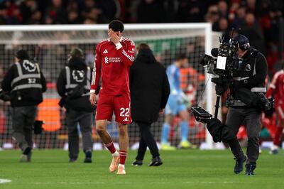 وقتی گل نزدن از گلزنی سخت‌تر است؛ هوگو اکیتیکه و از دست دادن موقعیت گلزنی مقابل لیدز یونایتد - پارس فوتبال