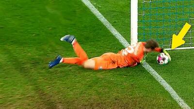 دروازه‌بان یا یار دوازدهم حریف؟ تماشای این ویدئو اعصاب می‌خواهد! - پارس فوتبال