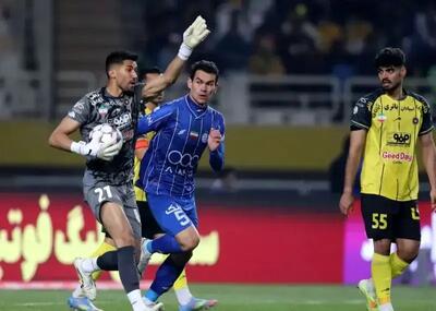 آشورماتوف: به بازی‌ خودمان اعتماد داشتیم و پیروز شدیم - پارس فوتبال