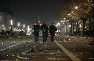 دستگیری حدود ۴۳۰ نفر و مجروحیت ده‌ها افسر پلیس در آلمان در شورش‌های شب سال نو