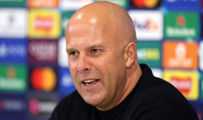 اسلوت: وقتی به سبک بازی آرسنال، سیتی و خودمان نگاه می‌کنیم منصفانه است که بالاتر از آن‌ها نباشیم