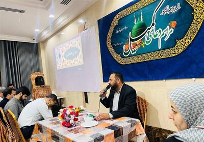 نوای دعای کمیل دانشجویی در مدینه - تسنیم