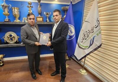 عموزاده: زلف همه تیم‌های استقلال به موفقیت فوتبال گرده خورده است - تسنیم